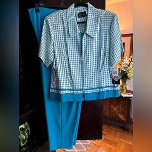 MHM Size 18 Blue and White Checkered Zip-Up Top and Pants Set NWT